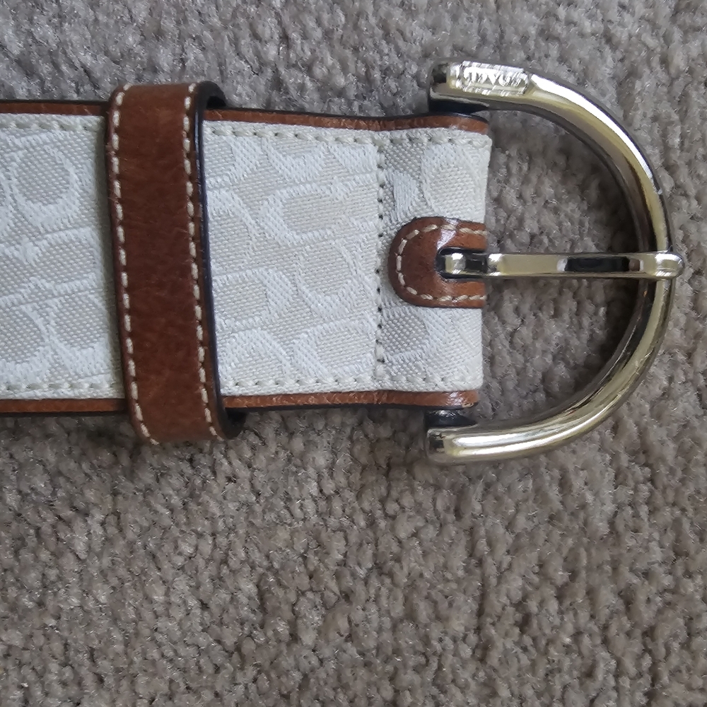 COACH Signature Canvas and brown leather belt Size MEDIUM
